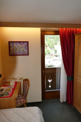 Hotel Garn� La Montanara