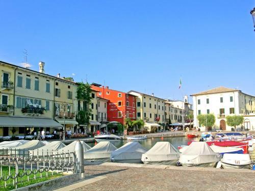 Apartment Camelia 28