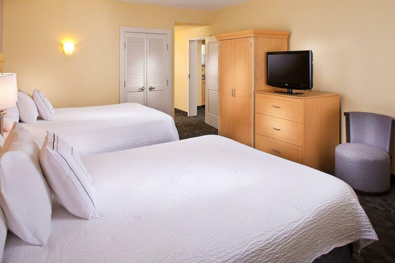 Hotel Courtyard By Marriott