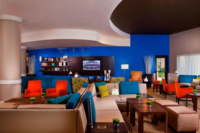 Hotel Courtyard By Marriott
