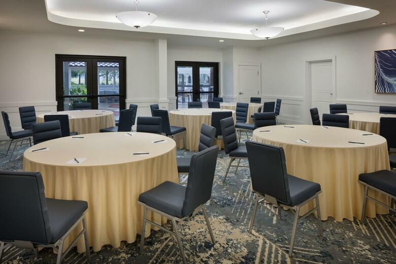 Hotel Courtyard By Marriott