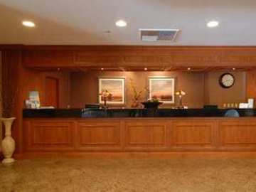 Doubletree Hotel Carson Civic Plaza