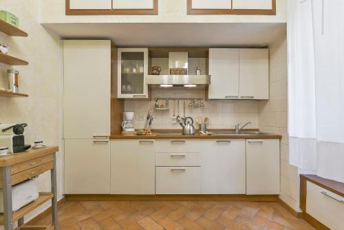 Santa Maria Novella Halldis Apartments