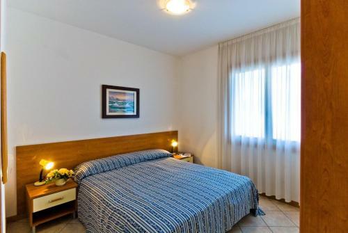 Two-bedroom Apartment Bibione Near River 7