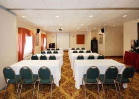 Hotel Comfort Suites