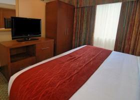 Hotel Comfort Suites
