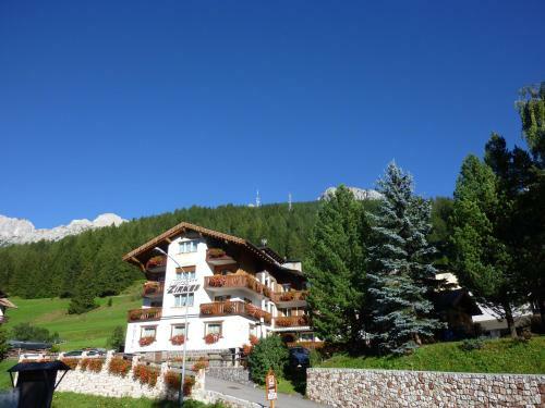 Hotel Zirmes