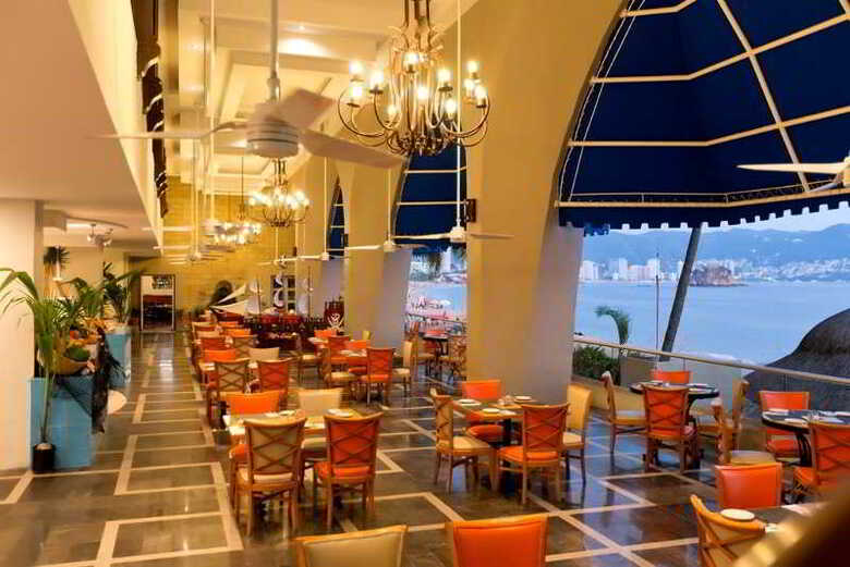 Hotel Krystal Beach Acapulco