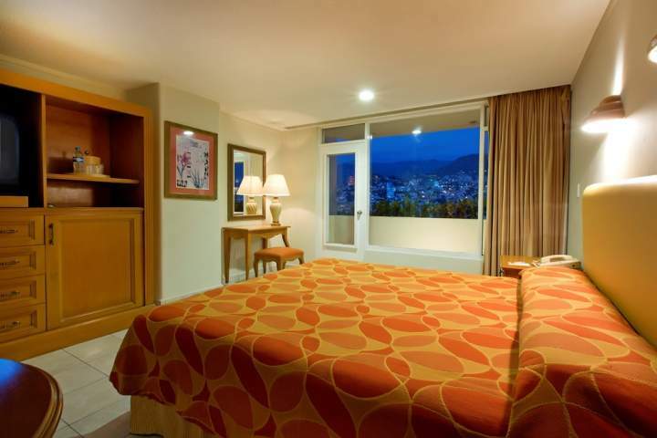 Hotel Krystal Beach Acapulco