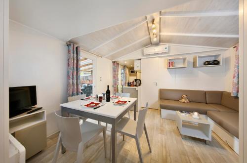 Albatross Mobile Homes On Camping Bella Italia