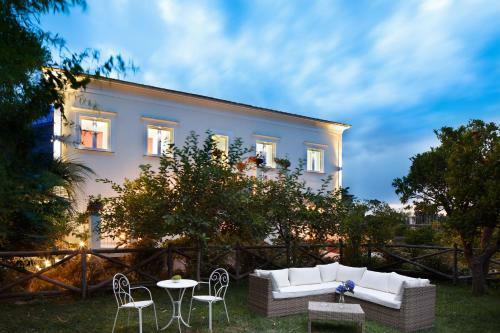 Hostal Villa Don Camillo