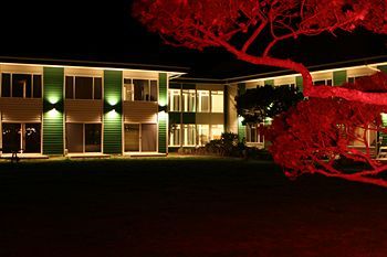 Waldport Beach Hotel