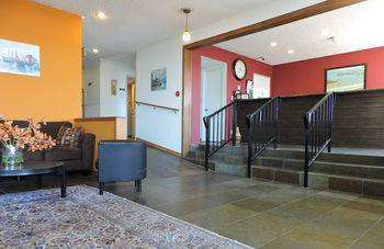Waldport Beach Hotel