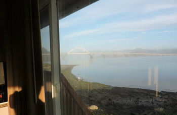 Waldport Beach Hotel