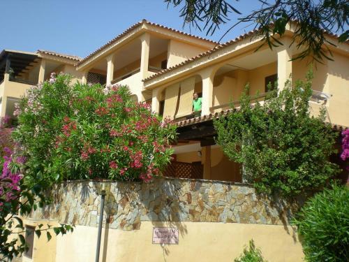 Baia De Bahas - Apartments & Resort