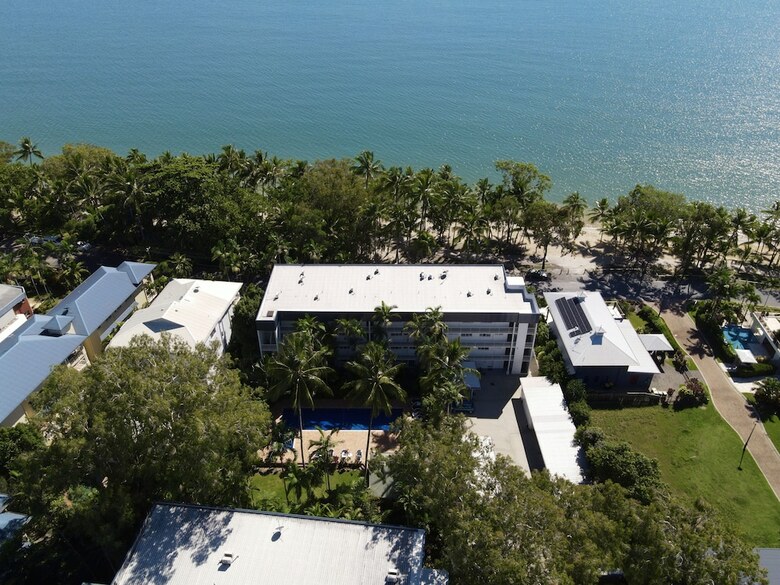 Hotel Agincourt Beachfront Apartments