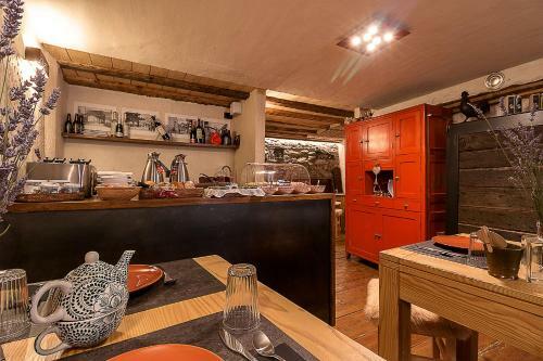 Hostal Maison La Saxe