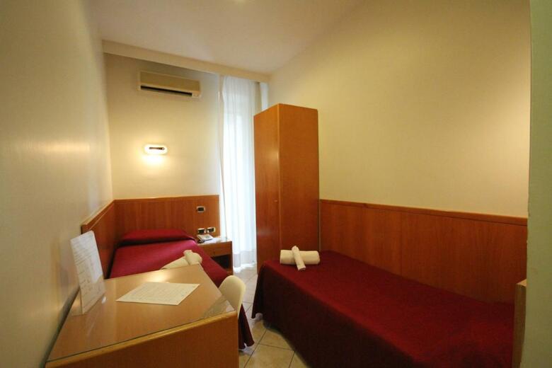 Hotel Zara Napoli