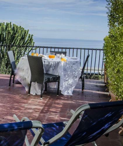 Panoramic Apartments Taormina