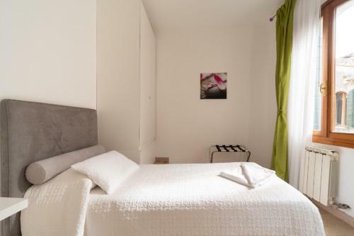 Serenissima Apartments