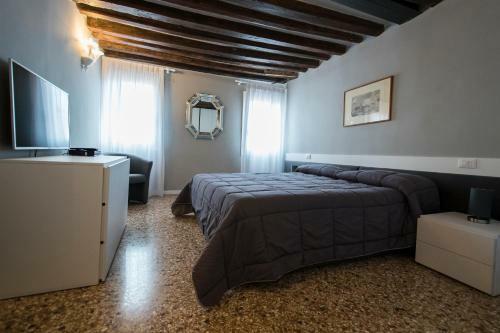 Charming Venice Apartments