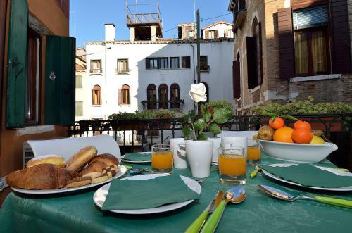 Charming Venice Apartments