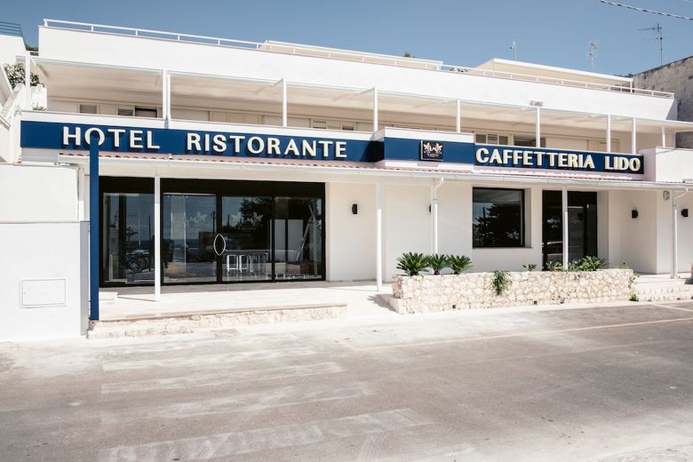 Lamanna's Hotel