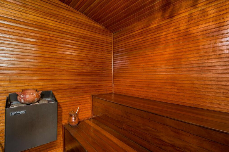 Hotel Dann Carlton Monasterio