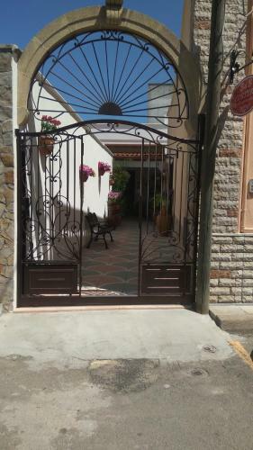 Hostal Corter� Guest House