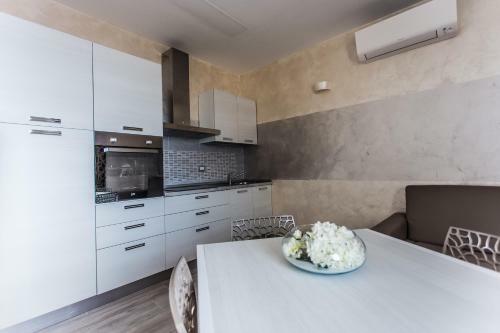 Apartamento Nuovo Bilocale Lm House
