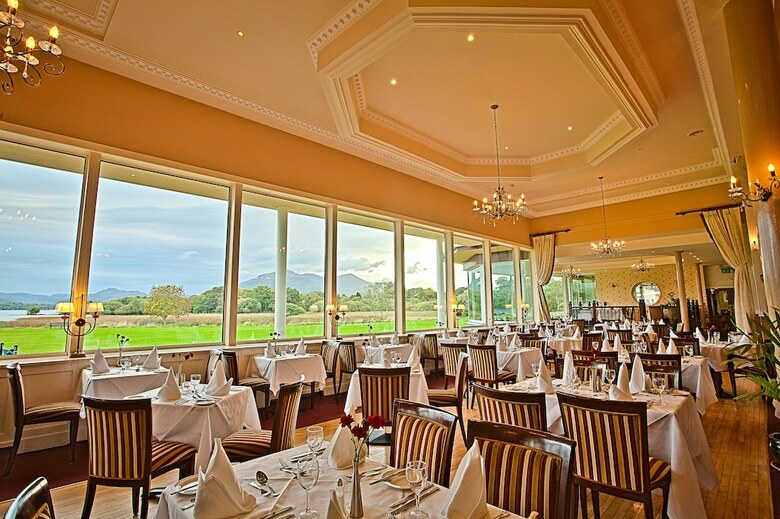 Lake Hotel