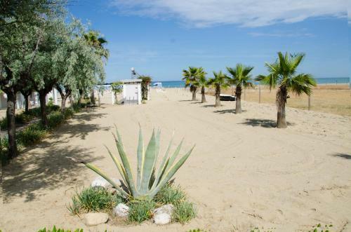 Almaluna Hotel & Resort