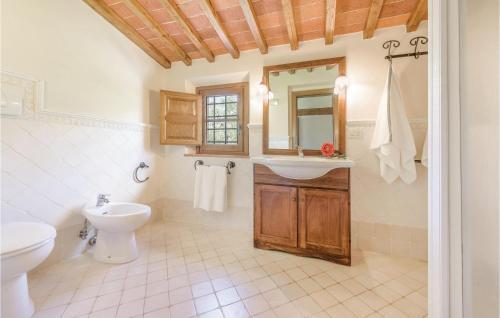 Apartamento Nice Home In Larciano Pt With 1 Bedrooms