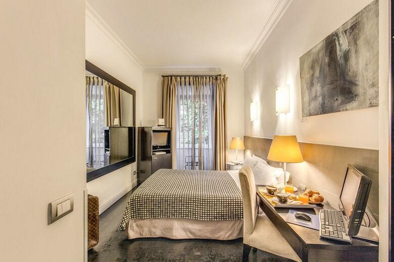 Hostal Residenza A The Boutique Art Hotel