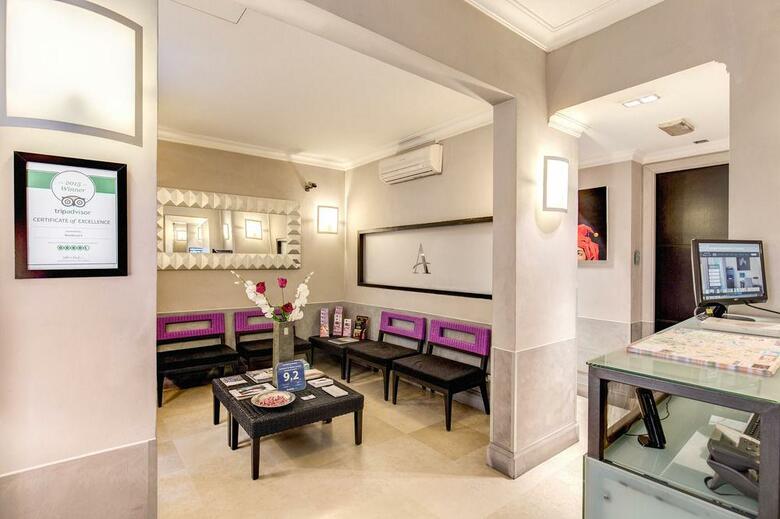 Hostal Residenza A The Boutique Art Hotel