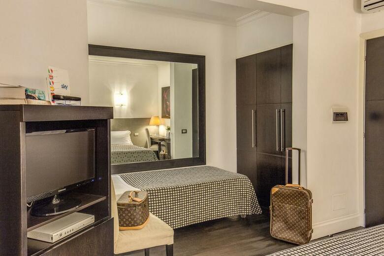 Hostal Residenza A The Boutique Art Hotel