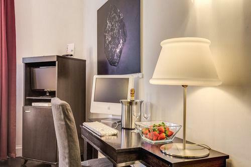 Hostal Residenza A The Boutique Art Hotel