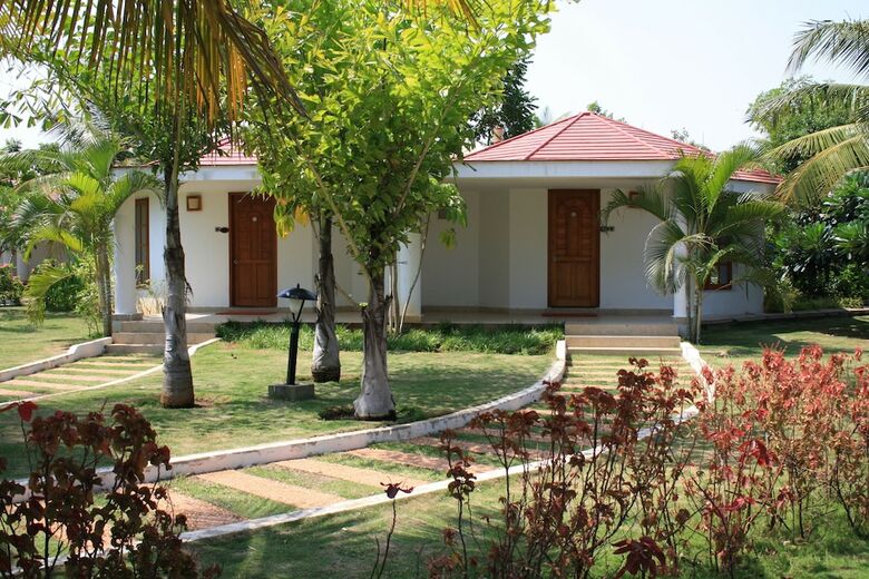 Hotel Chariot Beach Resort