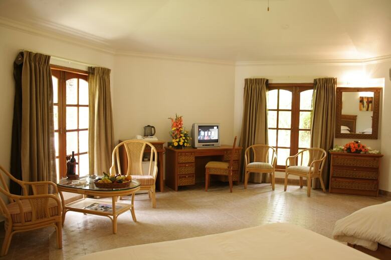 Hotel Chariot Beach Resort