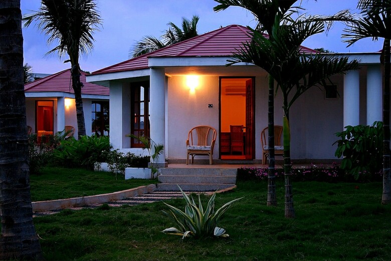 Hotel Chariot Beach Resort