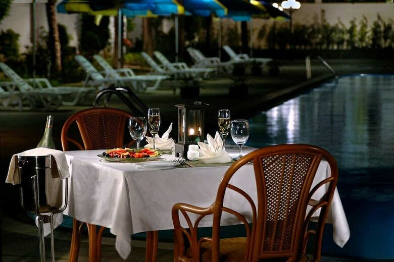 Hotel Chariot Beach Resort