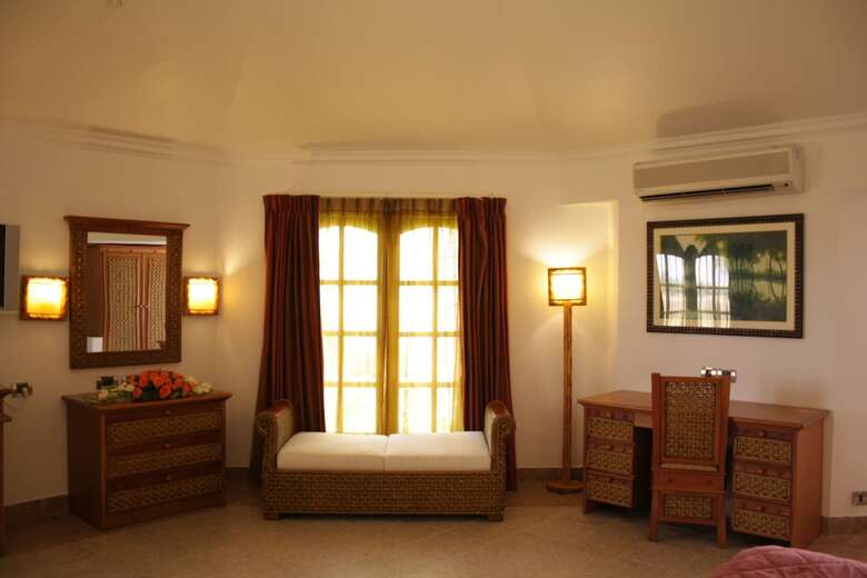 Hotel Chariot Beach Resort