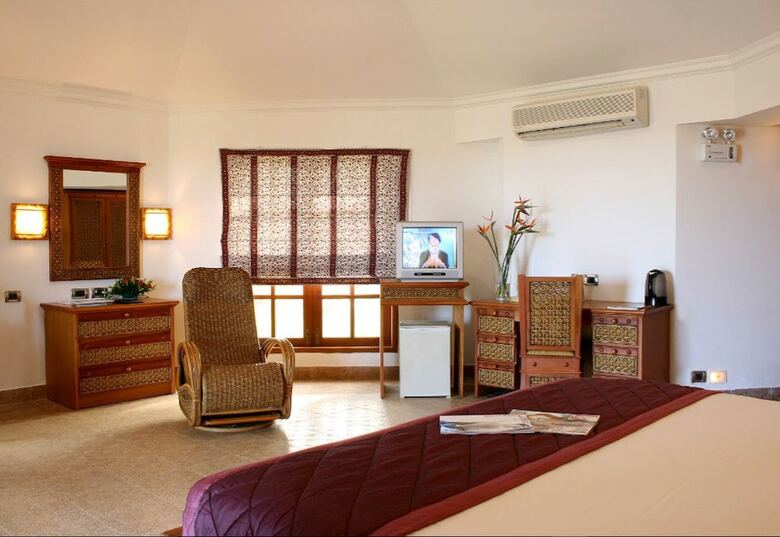 Hotel Chariot Beach Resort