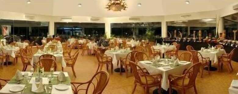 Hotel Chariot Beach Resort