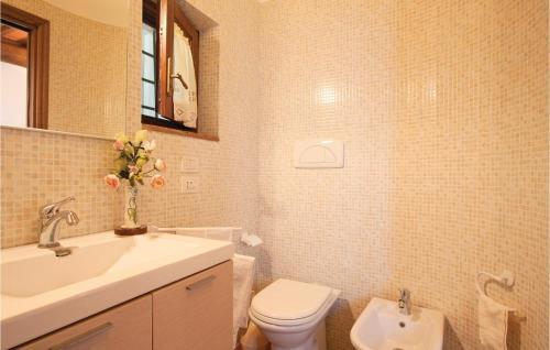 Holiday Home Via Del Pesce