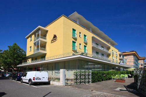 Hotel Holiday Park