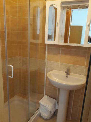 Hostal Affittacamere Floramare