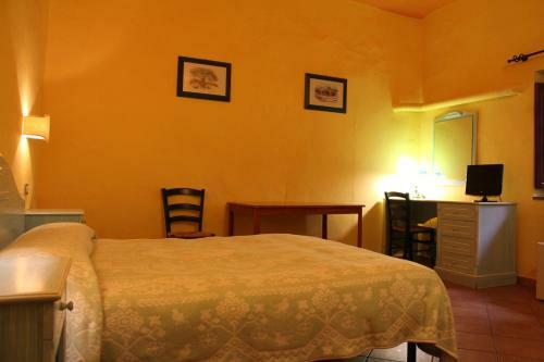 Hostal Sa Balza Guest House