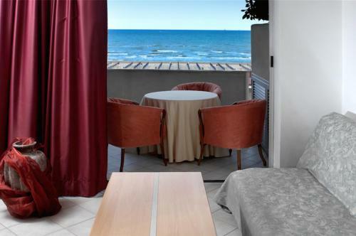 Altamarea Residence & Family Hotel