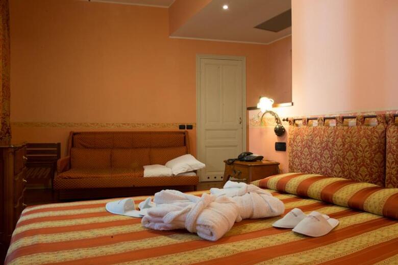 Hotel Belle Epoque